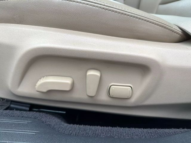 2015 Subaru Outback 2.5i Limited Image 15 of 55