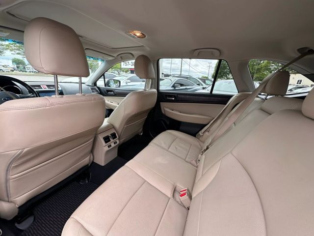 2015 Subaru Outback 2.5i Limited Image 21 of 55