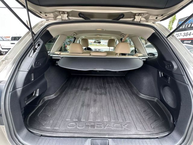 2015 Subaru Outback 2.5i Limited Image 51 of 55