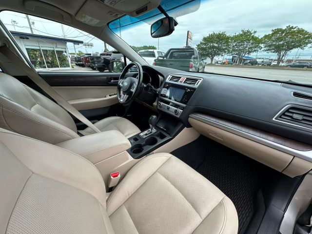2015 Subaru Outback 2.5i Limited Image 25 of 55