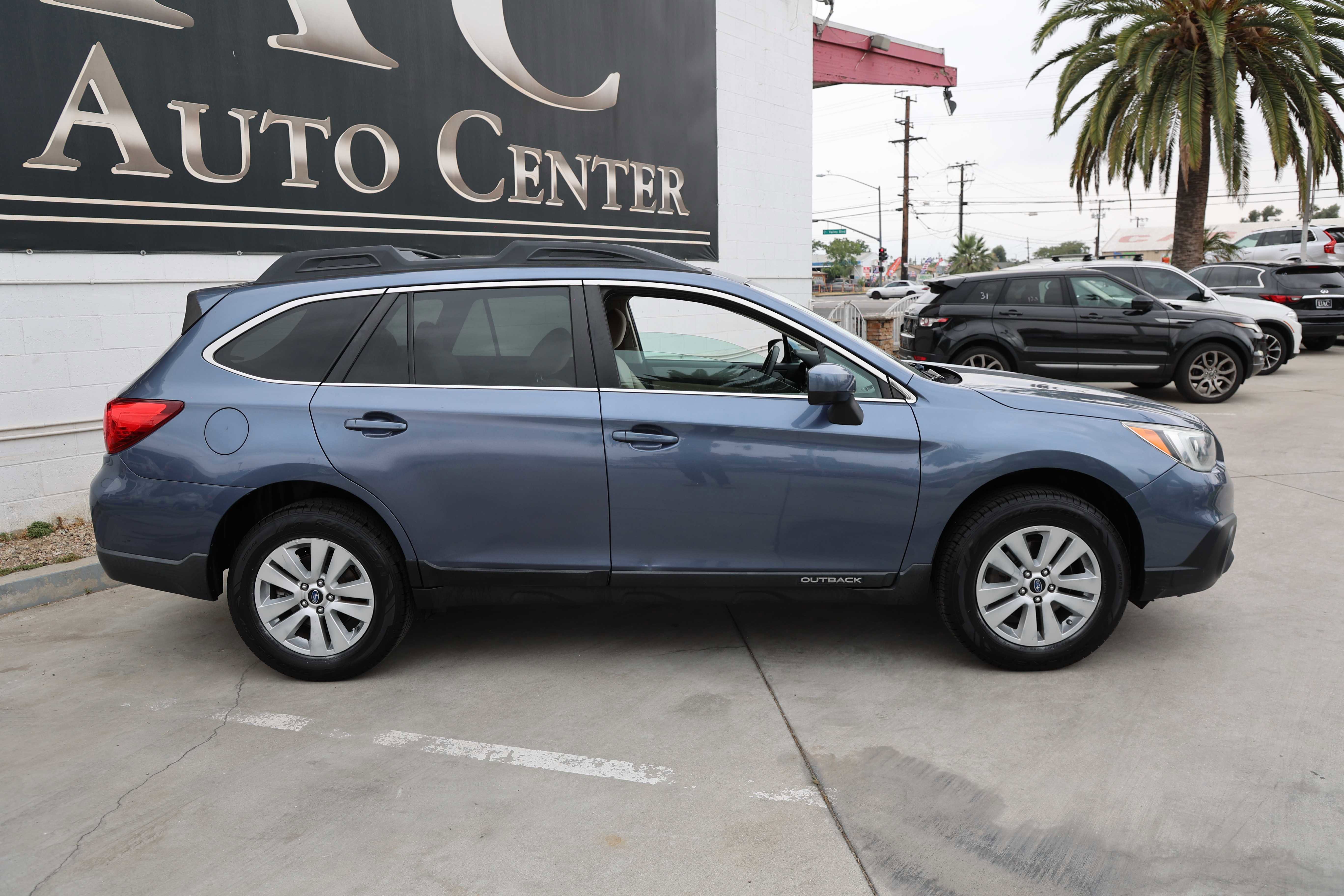 2015 Subaru Outback 2.5i Premium Image 5 of 15
