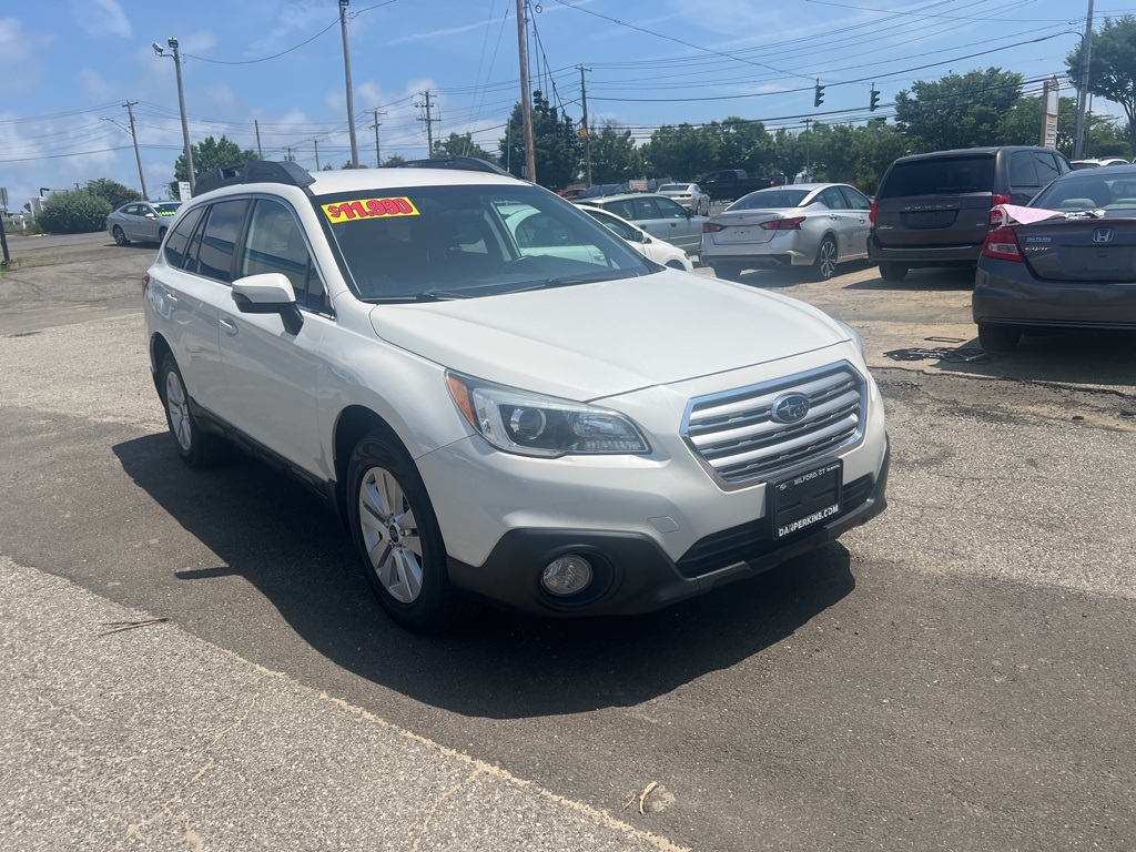 2015 Subaru Outback 2.5i Premium Image 3 of 47