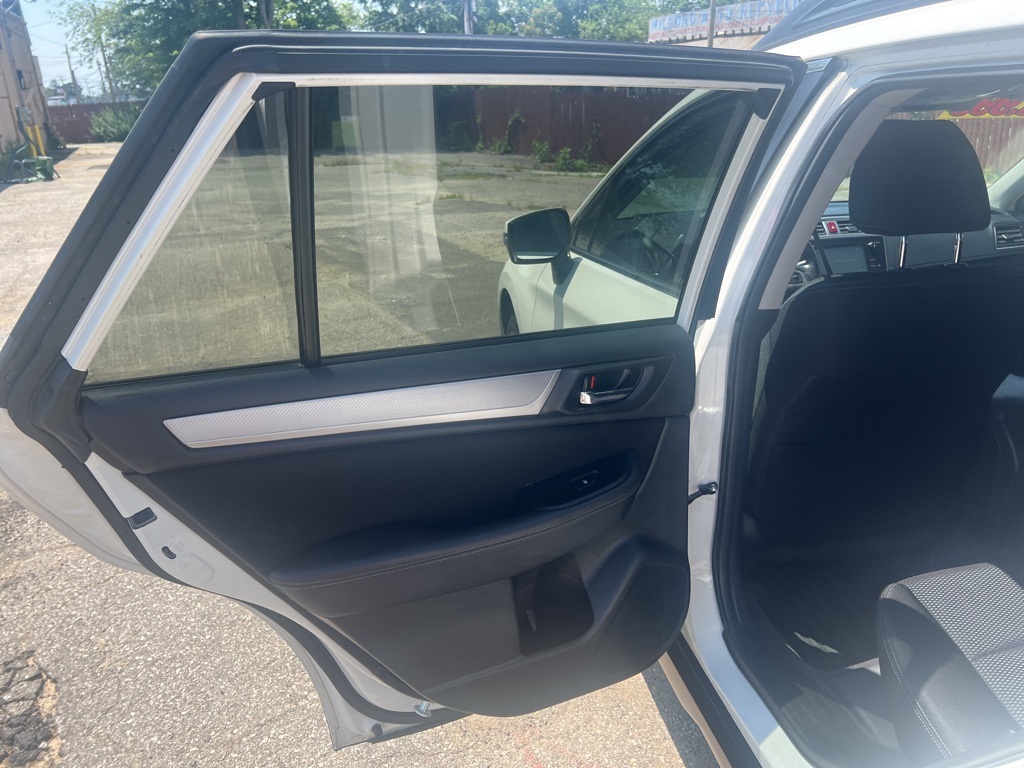 2015 Subaru Outback 2.5i Premium Image 20 of 47