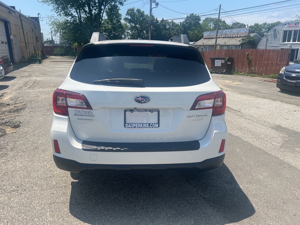 2015 Subaru Outback 2.5i Premium Image 6 of 47