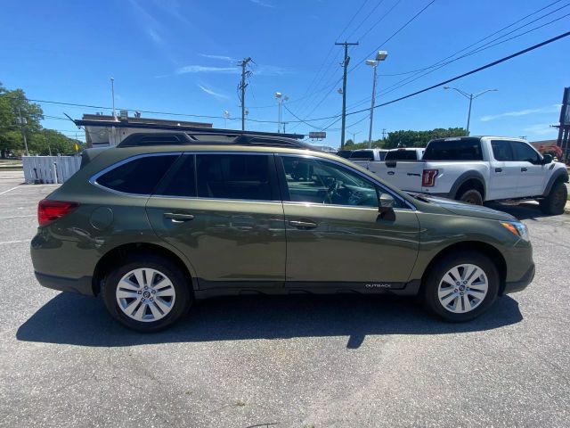 2015 Subaru Outback 2.5i Premium Image 5 of 22