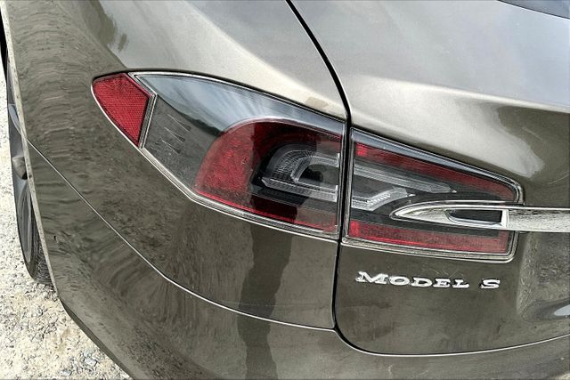 Vehicle image 29 of 33