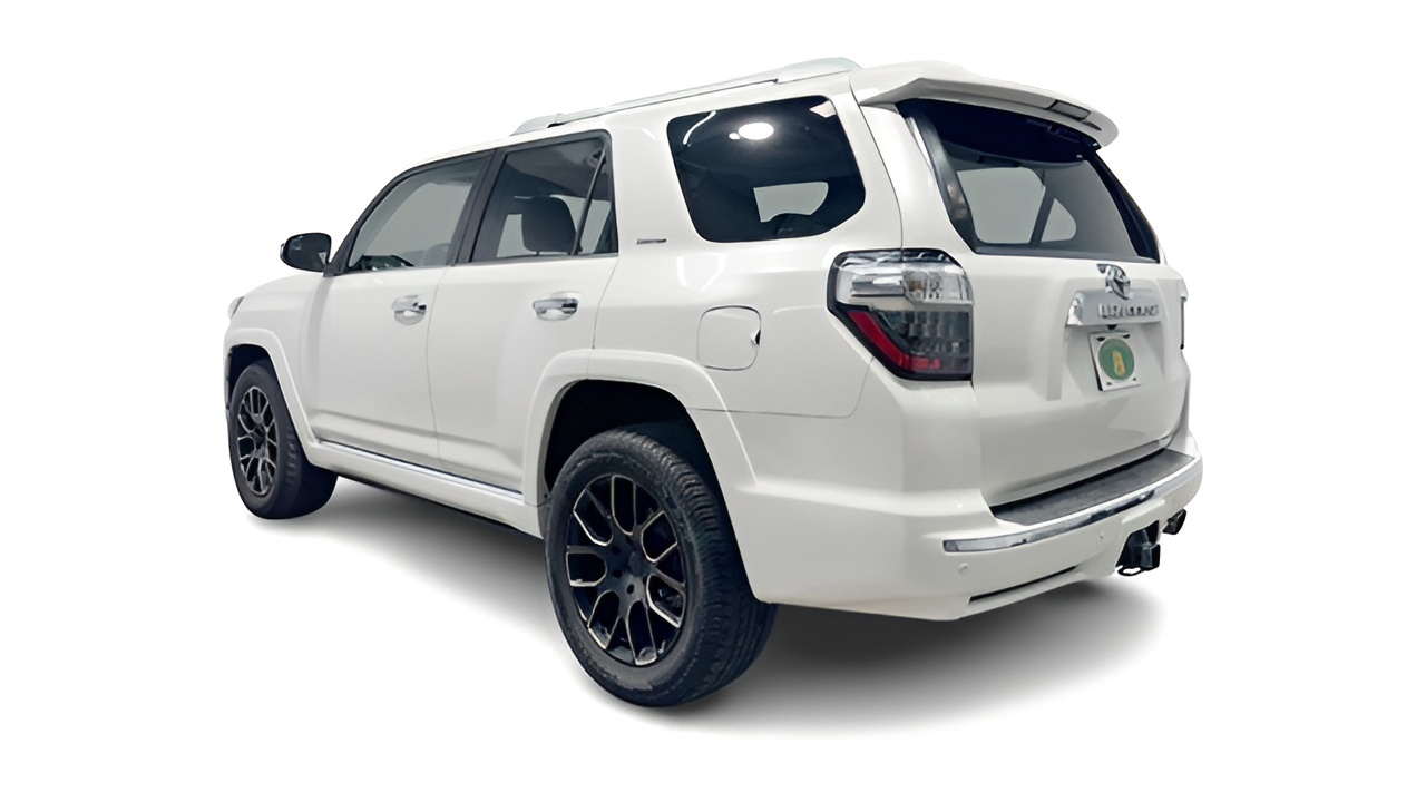 Vehicle image 38 of 39