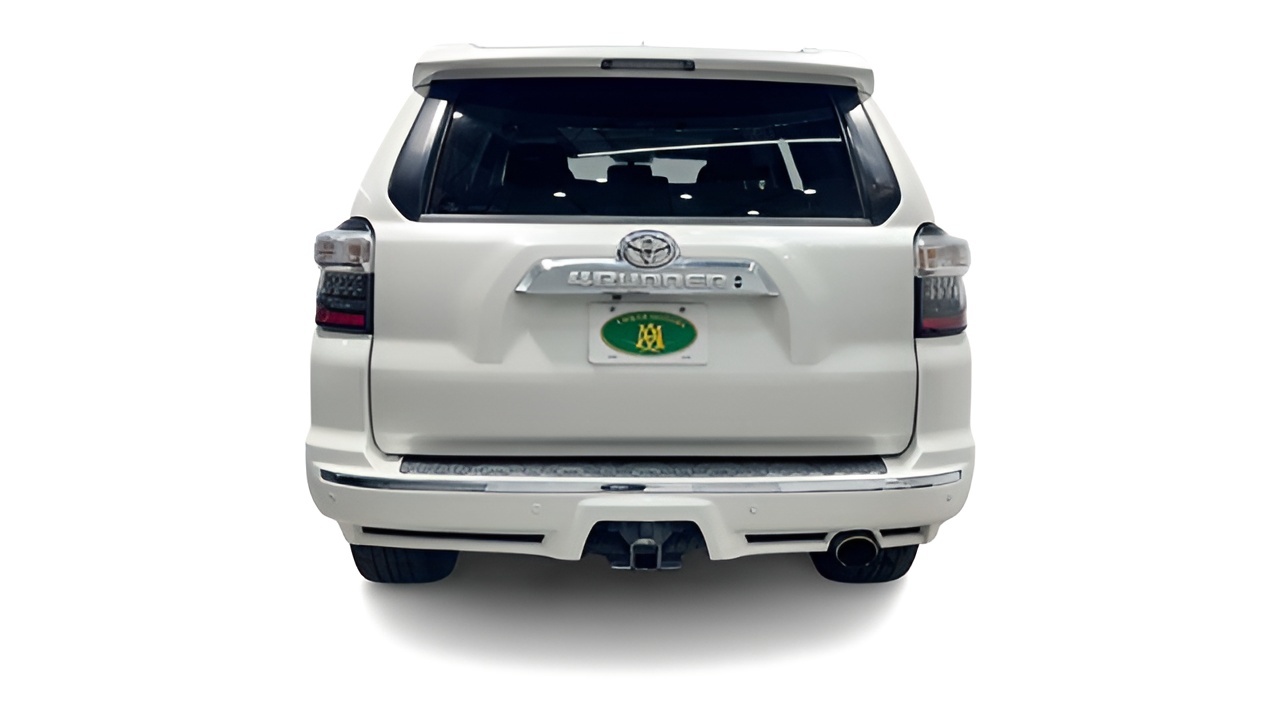Vehicle image 37 of 39