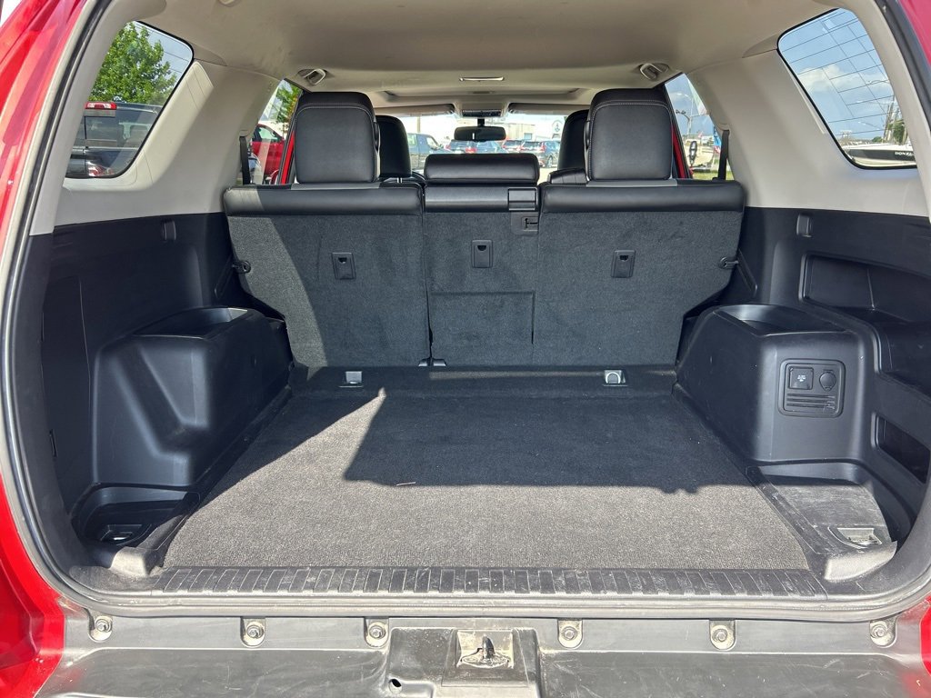 Vehicle image 22 of 27