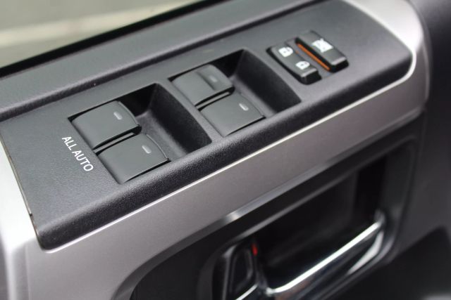 Vehicle image 22 of 45