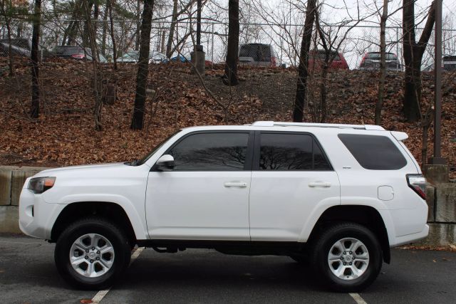 Vehicle image 9 of 45