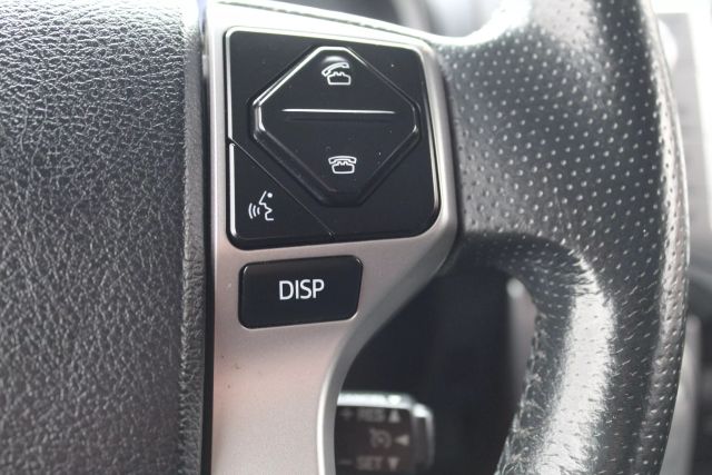 Vehicle image 27 of 45