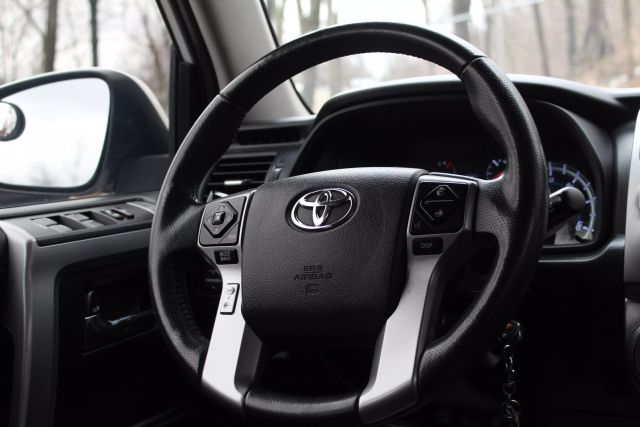 Vehicle image 20 of 45