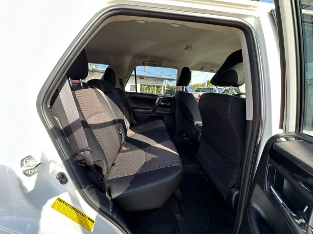 Vehicle image 26 of 50