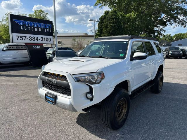 Vehicle image 2 of 50