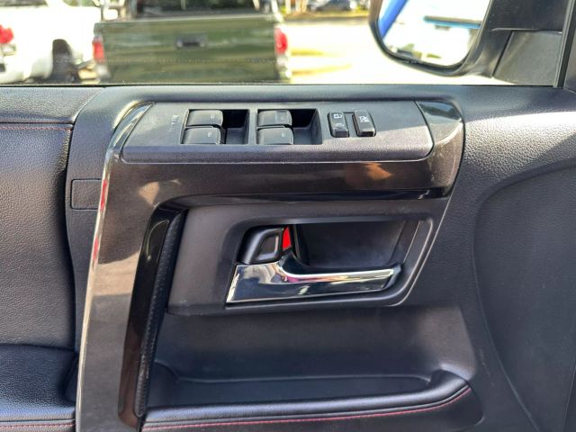 Vehicle image 15 of 50