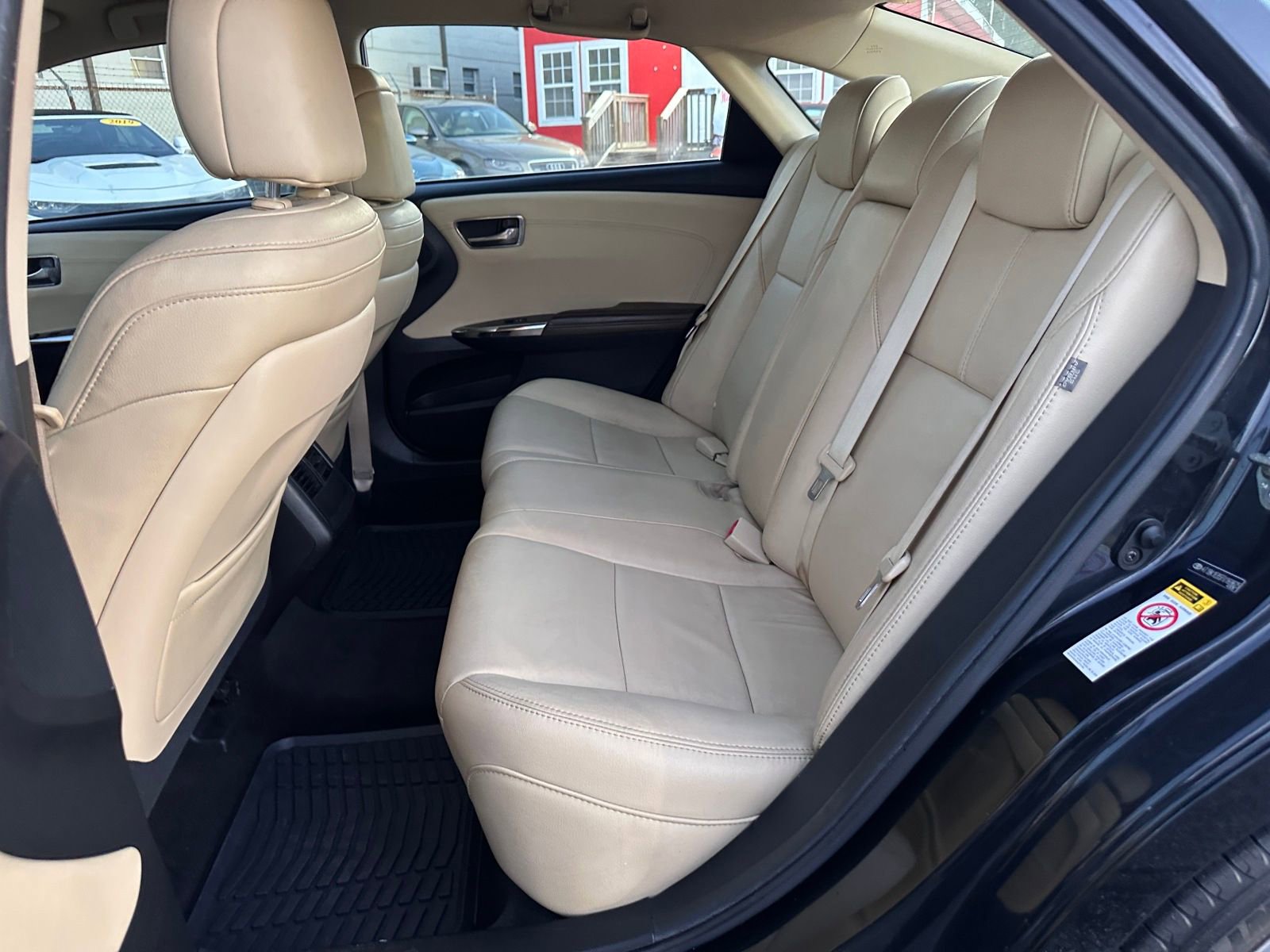 Vehicle image 15 of 21