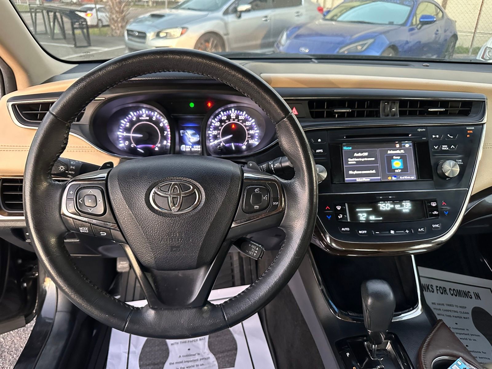Vehicle image 11 of 21