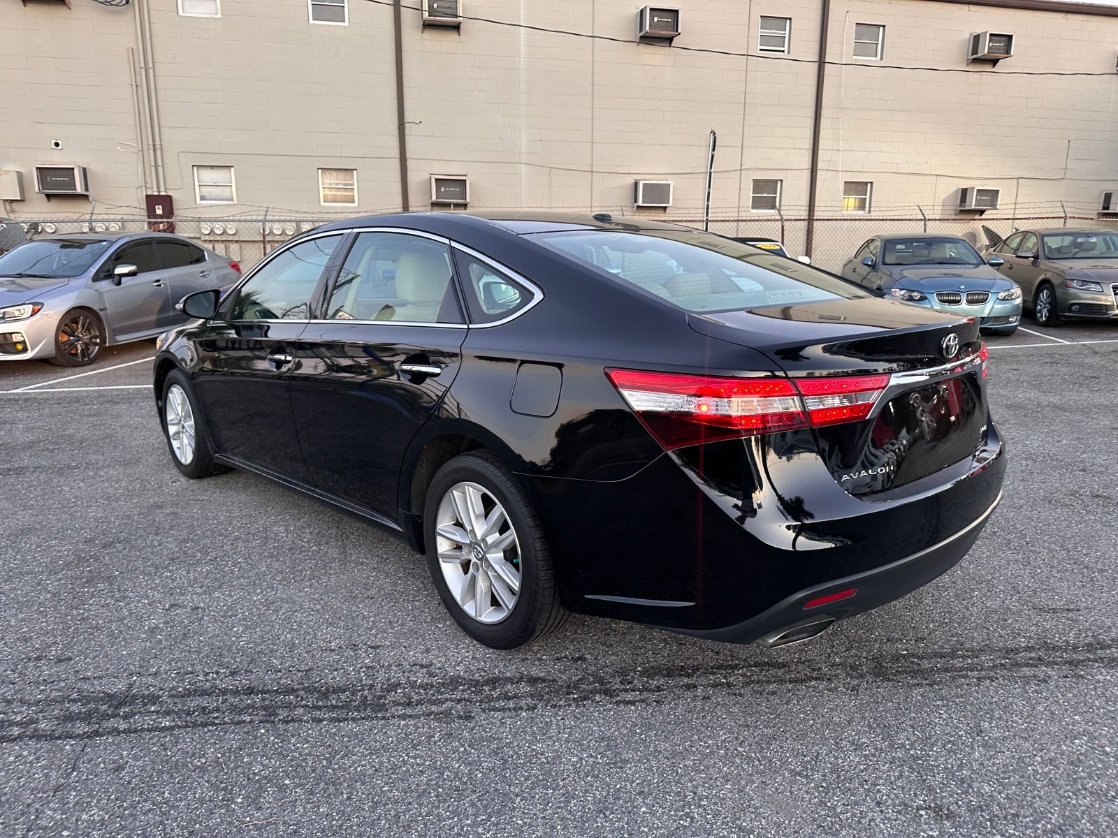 Vehicle image 6 of 21