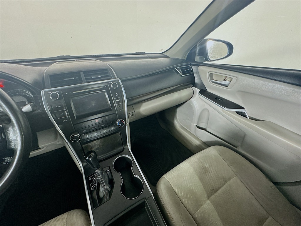 Vehicle image 11 of 36