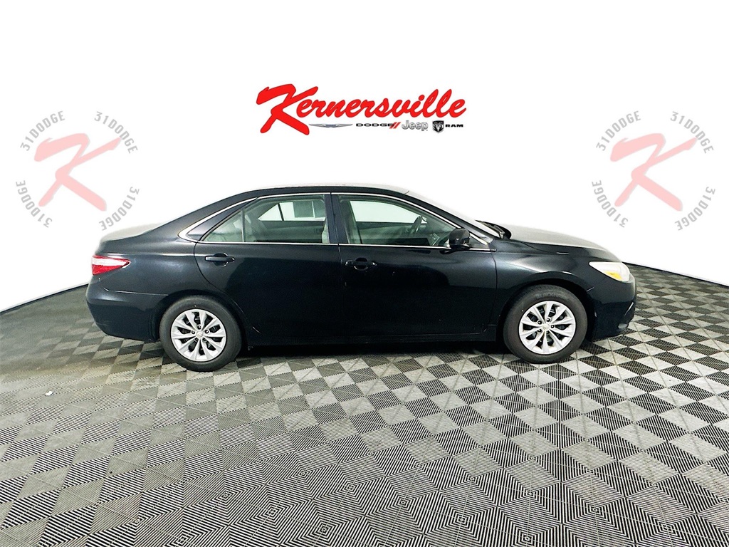 Vehicle image 4 of 36