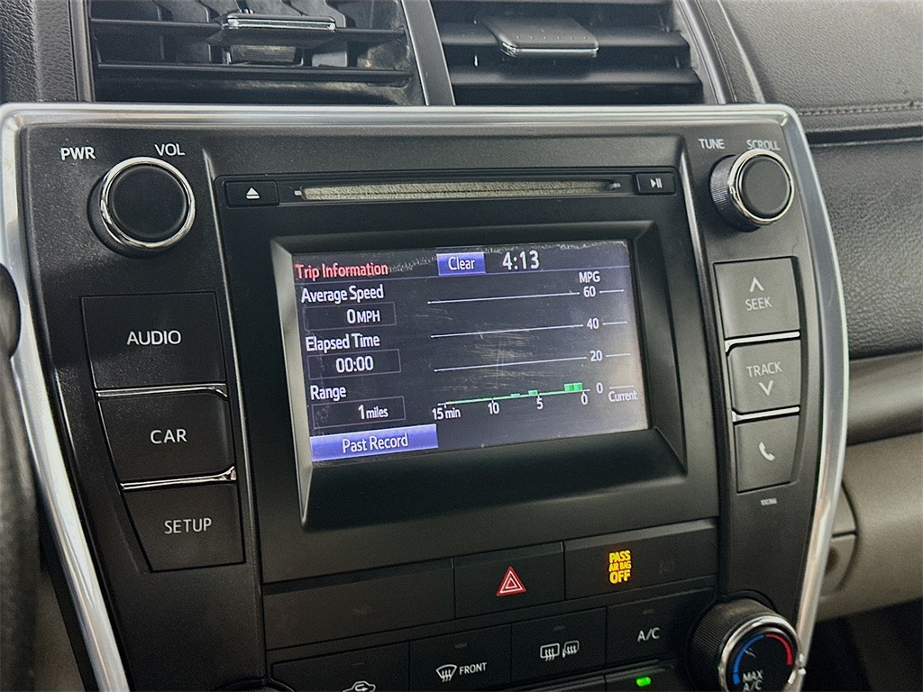 Vehicle image 19 of 36