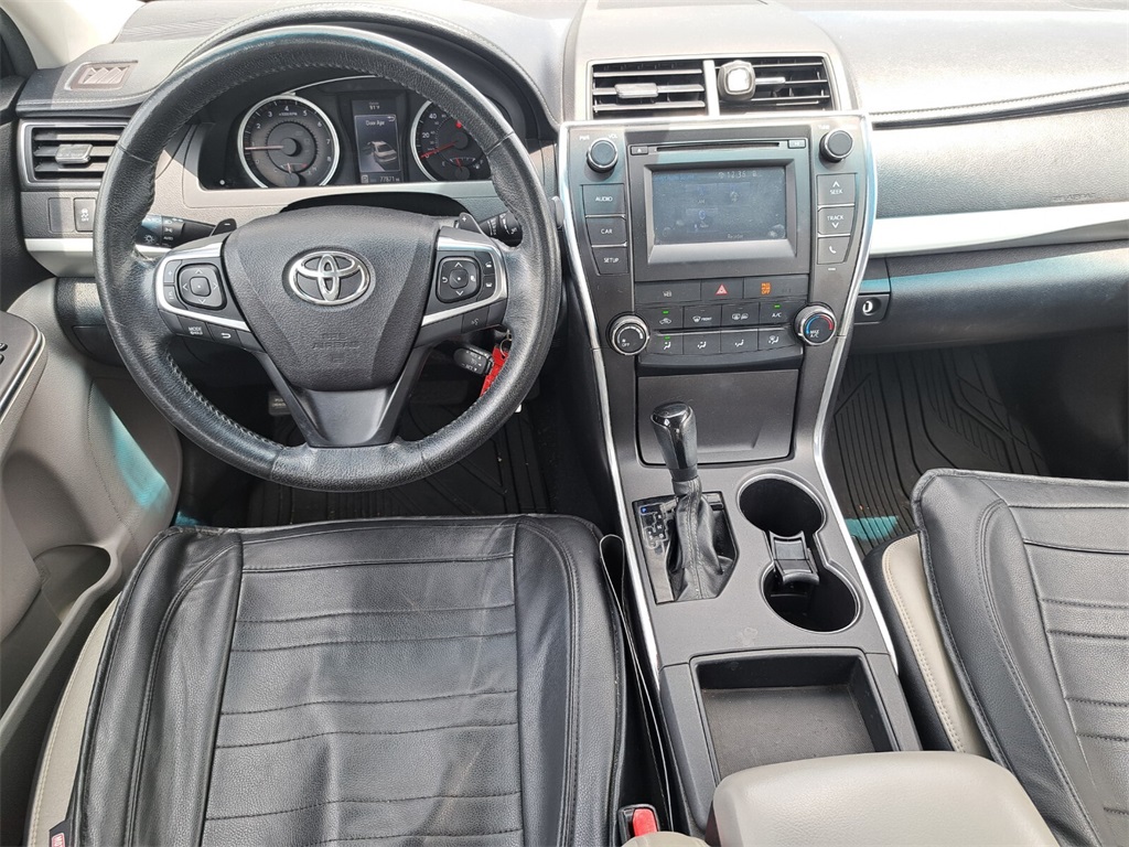 Vehicle image 17 of 23