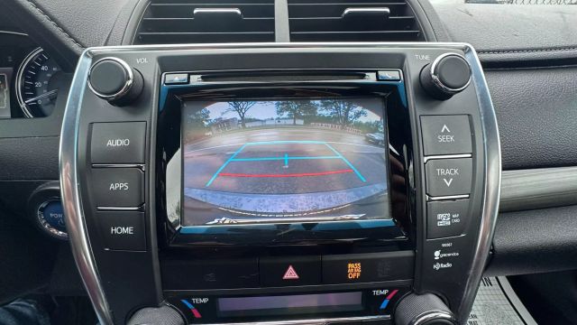 Vehicle image 14 of 34
