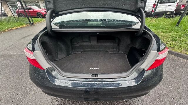 Vehicle image 9 of 34