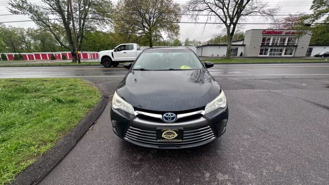 Vehicle image 2 of 34