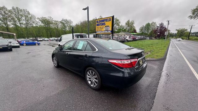 Vehicle image 7 of 34