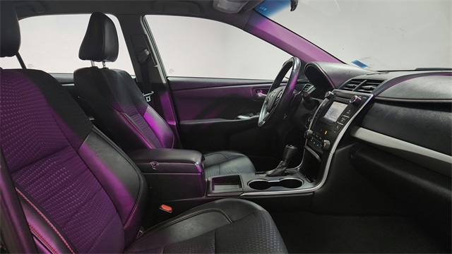 Vehicle image 23 of 26