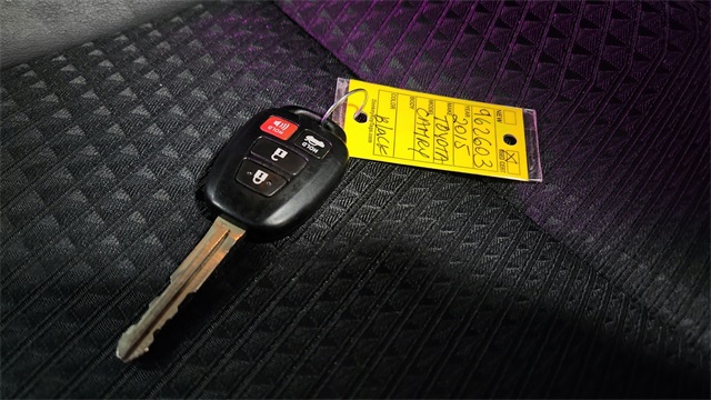 Vehicle image 17 of 26