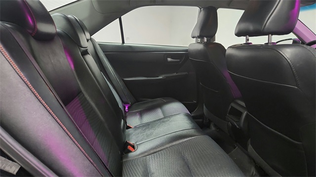 Vehicle image 22 of 26