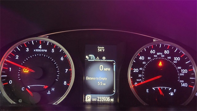 Vehicle image 13 of 26