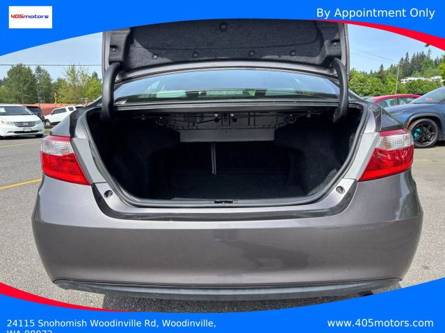 Vehicle image 24 of 26