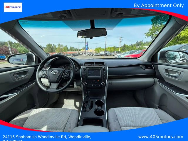 Vehicle image 23 of 26