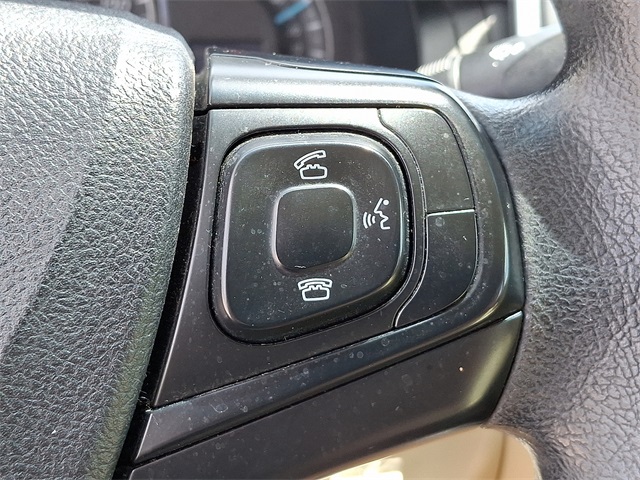 Vehicle image 22 of 31
