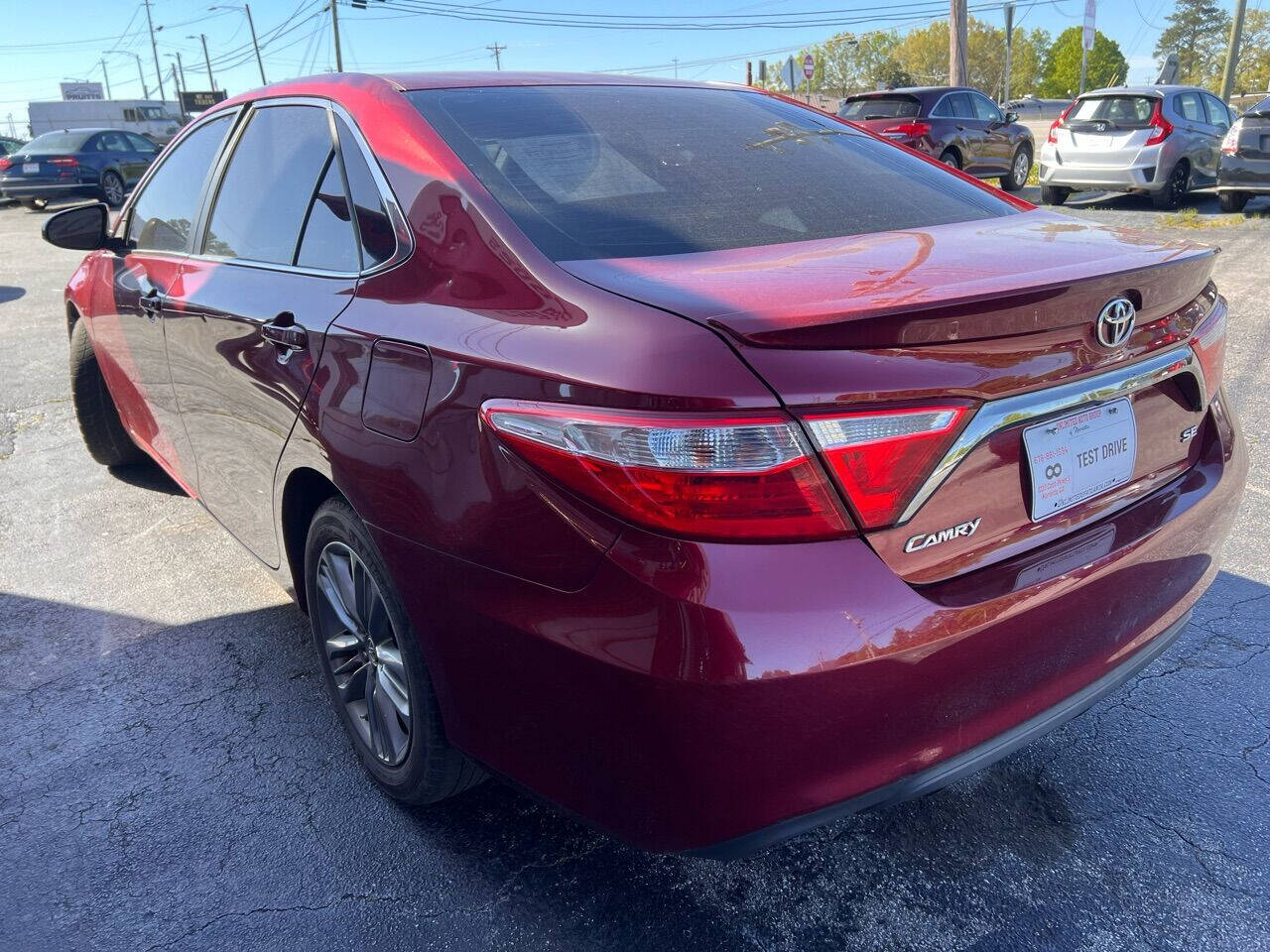 Vehicle image 10 of 25
