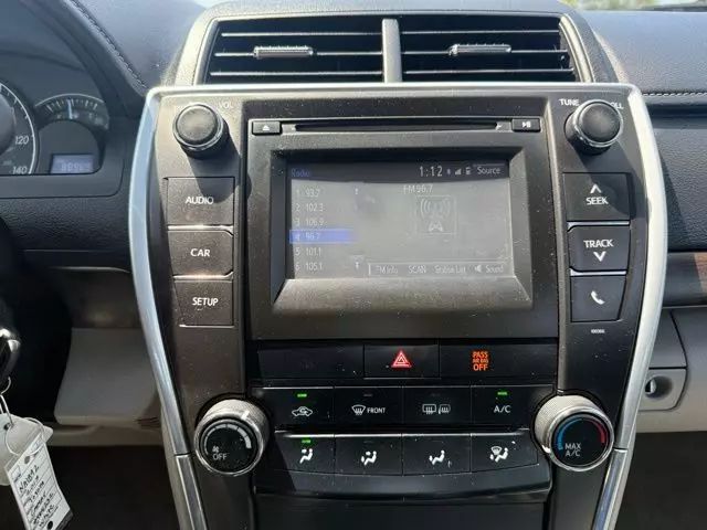 Vehicle image 22 of 31
