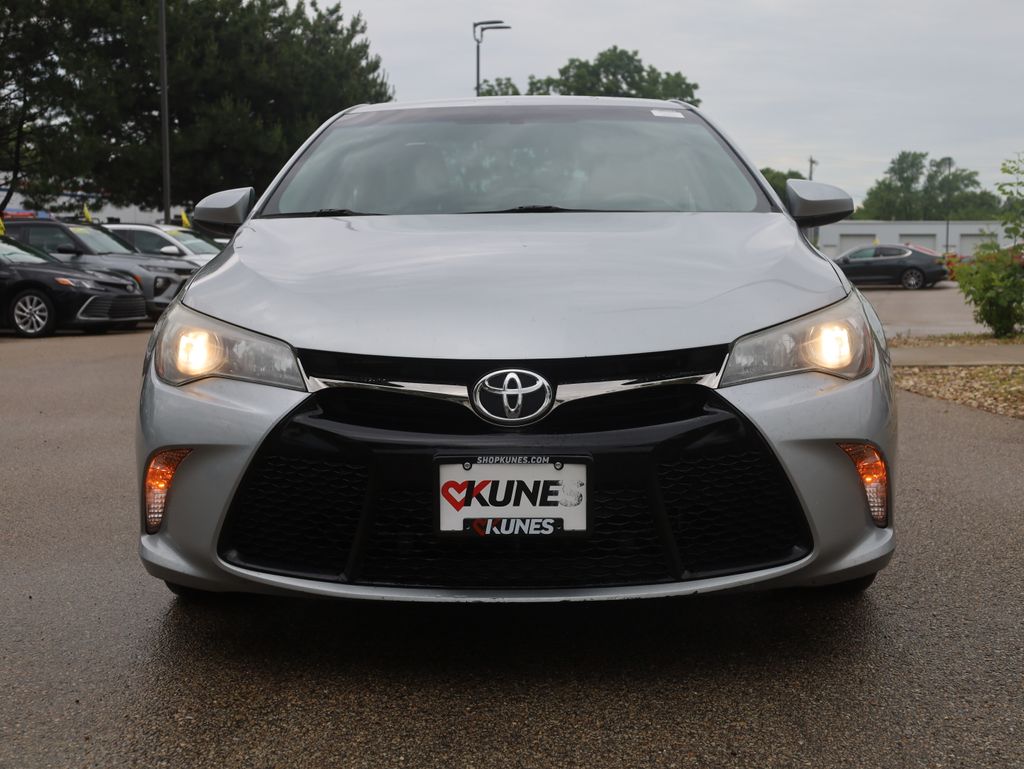 Vehicle image 2 of 35