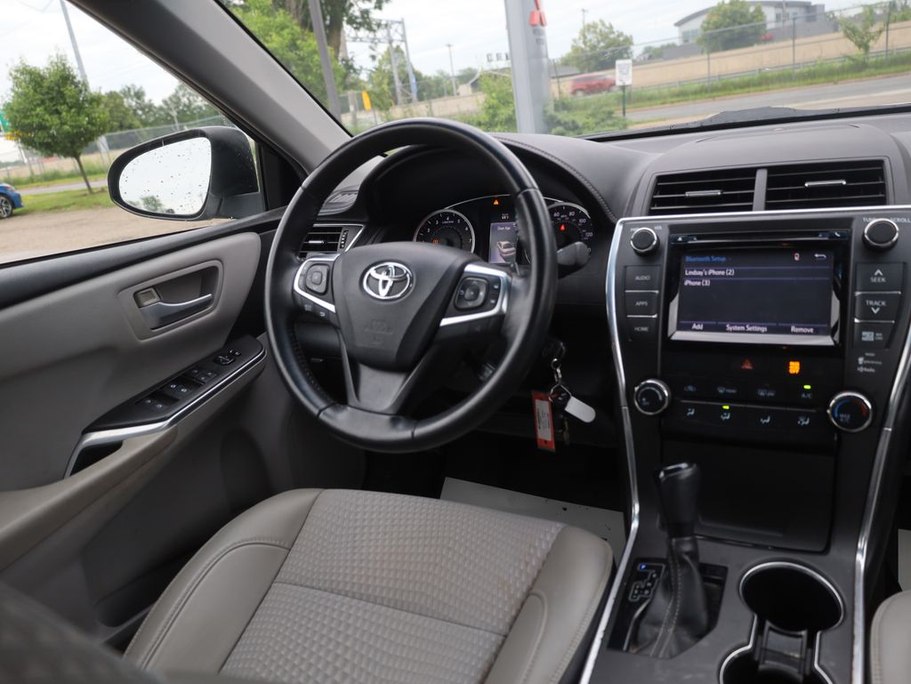 Vehicle image 16 of 35