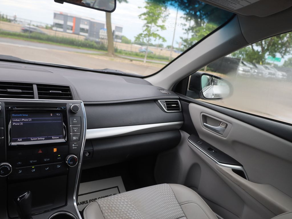 Vehicle image 19 of 35
