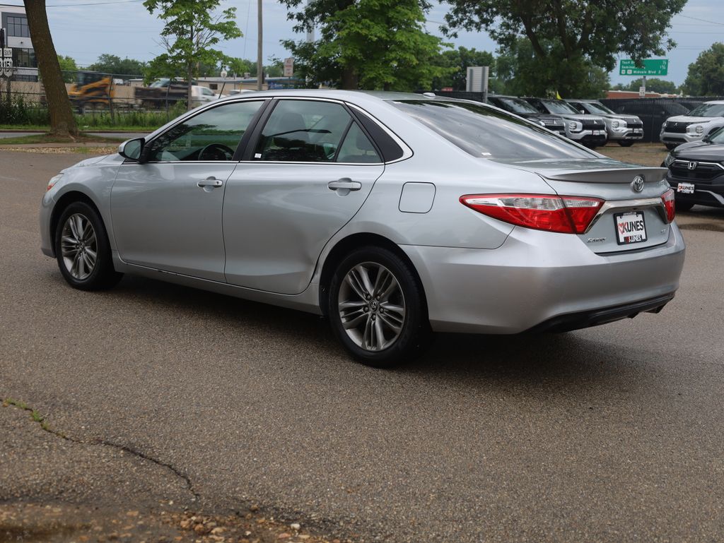 Vehicle image 8 of 35