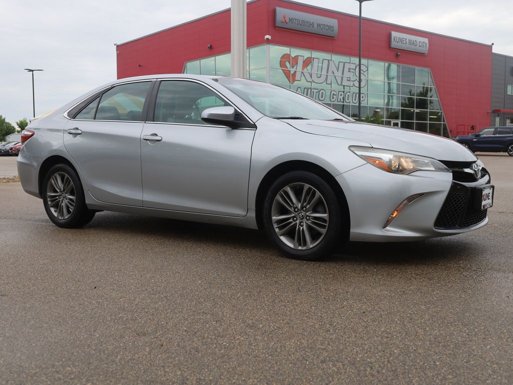 Vehicle image 4 of 35