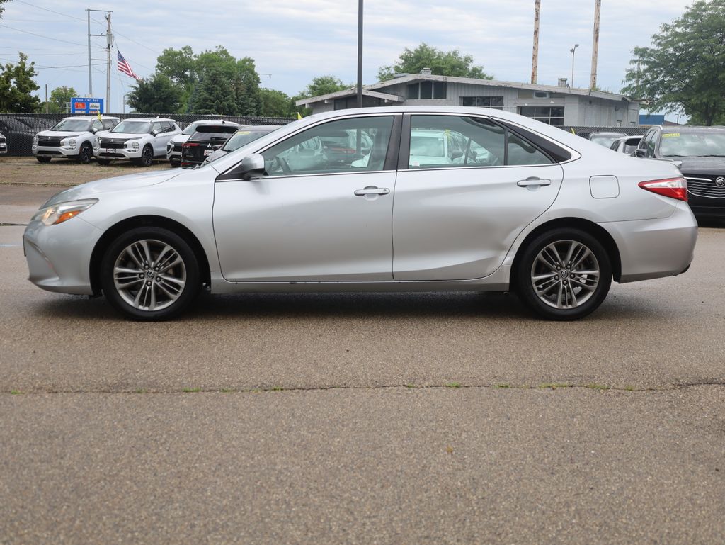 Vehicle image 9 of 35