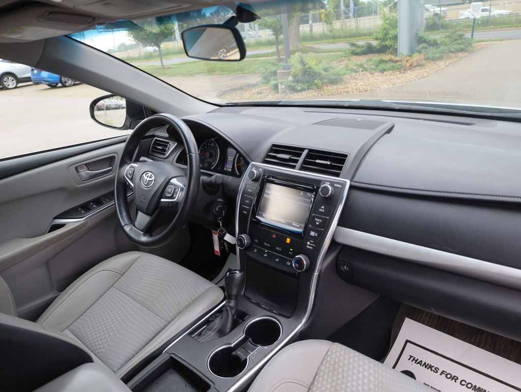Vehicle image 15 of 35