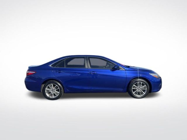 Vehicle image 6 of 21