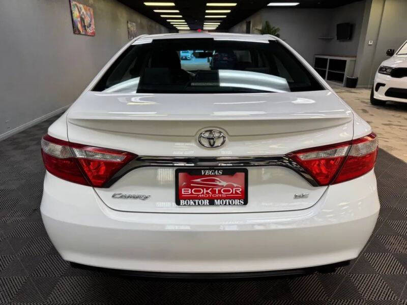 Vehicle image 17 of 57