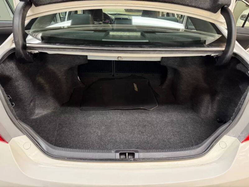 Vehicle image 43 of 57